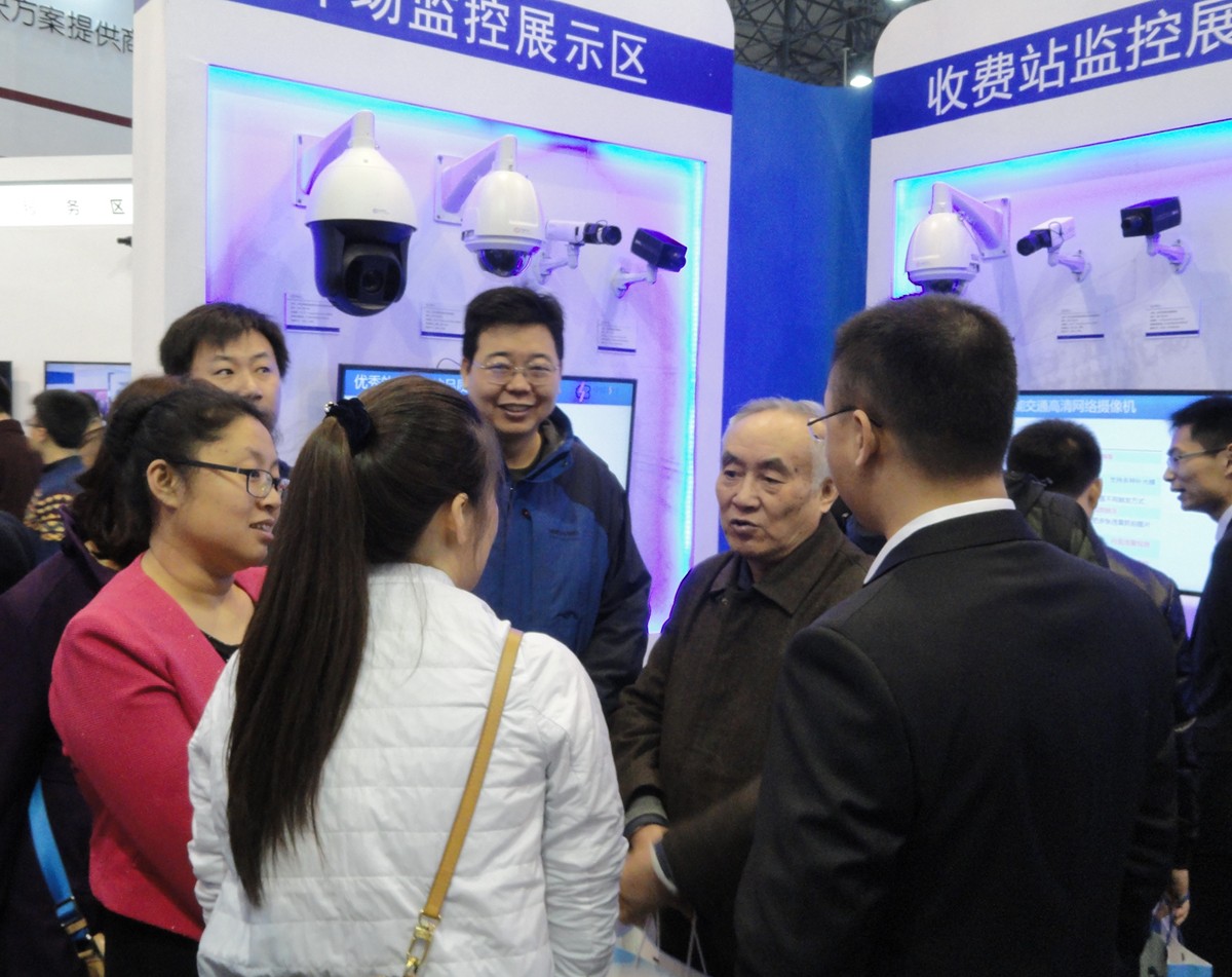 1440578518752704aTph.jpg 1440578518752704aTph.jpg